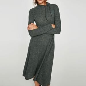Zara Heather Green Soft Knit Sweater Dress With Bow size M  NWT